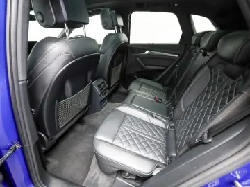 AUDI Q5 S line competition 40 TDI AHK  Air  HUD  Pano