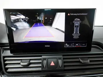 AUDI Q5 S line competition 40 TDI AHK  Air  HUD  Pano