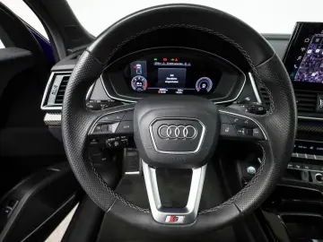 AUDI Q5 S line competition 40 TDI AHK  Air  HUD  Pano