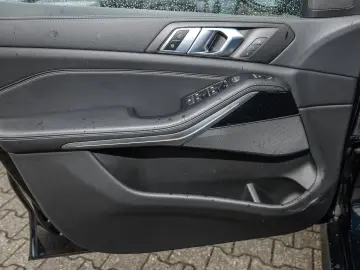 BMW X5 xDrive30d M Sport HUD Pano Memorysitz ACC SHZ