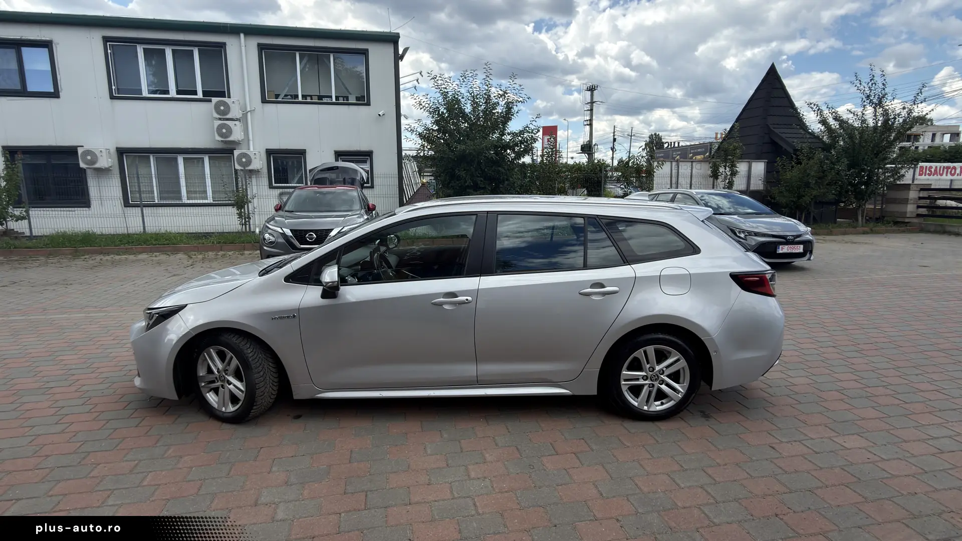 Toyota Corolla 1.8 Hyb Business  SW