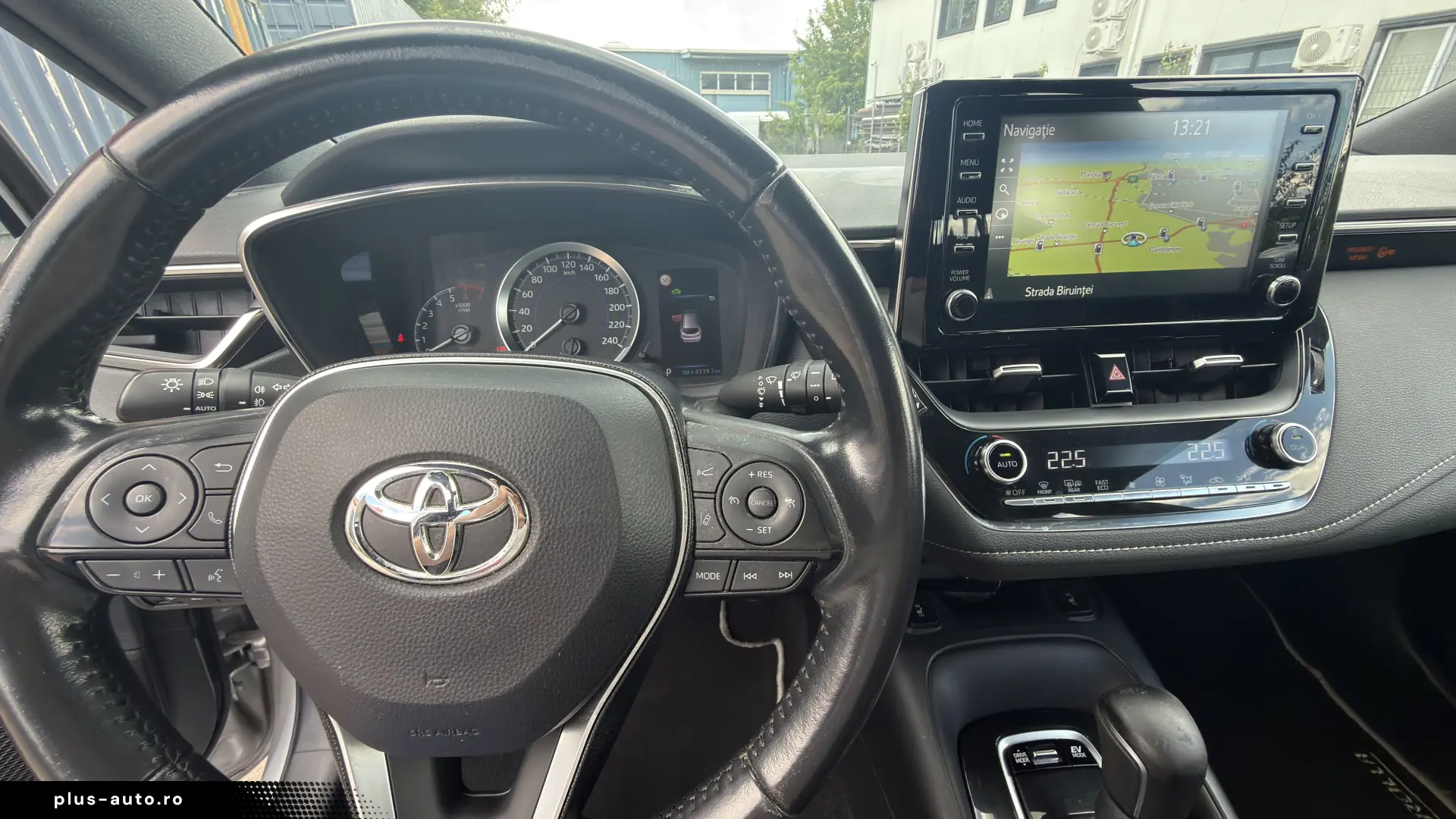 Toyota Corolla 1.8 Hyb Business  SW