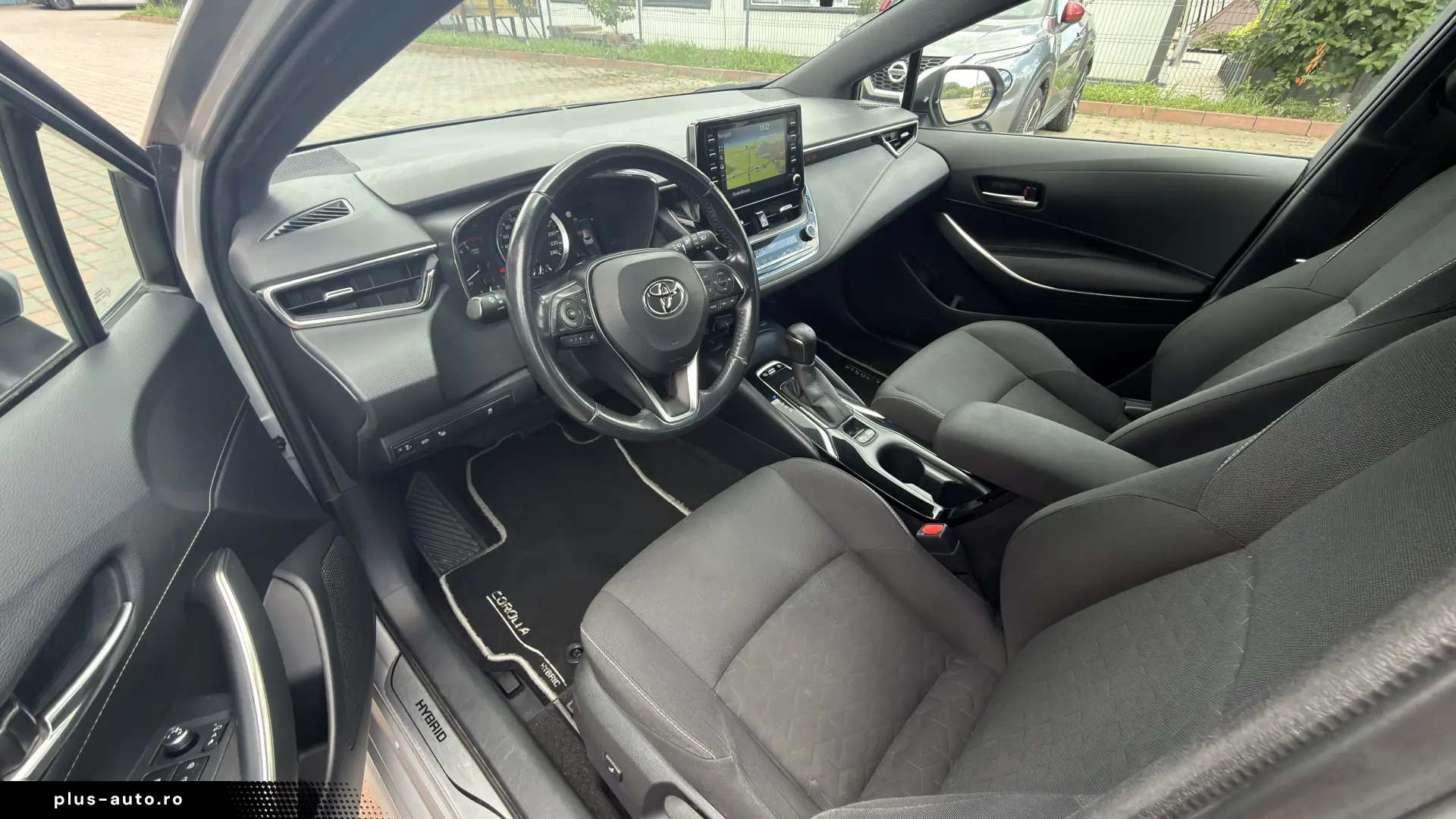 Toyota Corolla 1.8 Hyb Business  SW