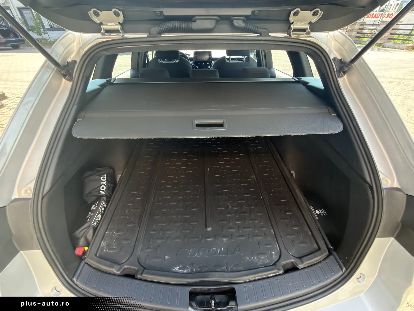 Toyota Corolla 1.8 Hyb Business  SW