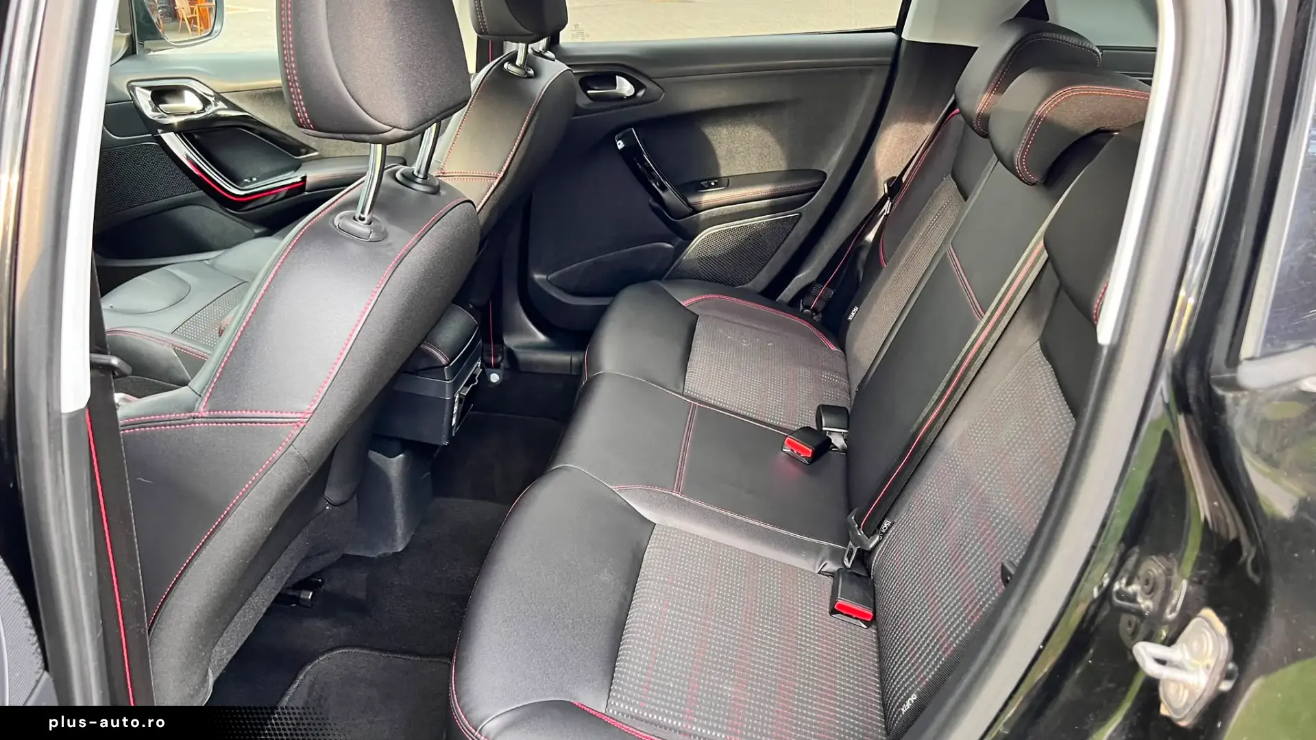 PEUGEOT 208 GT BENZINA 110 CP