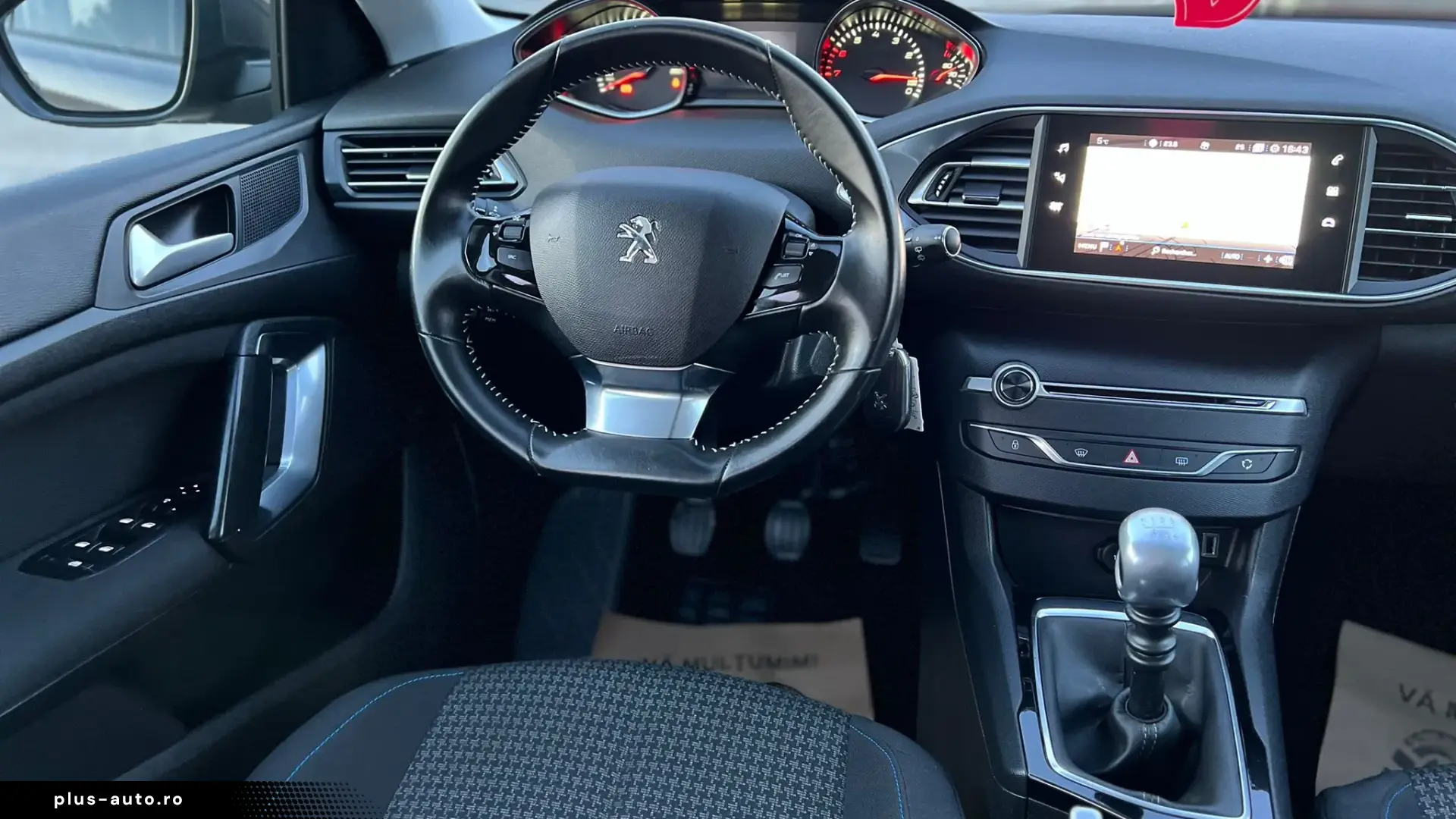 PEUGEOT 3008 BENZINA
