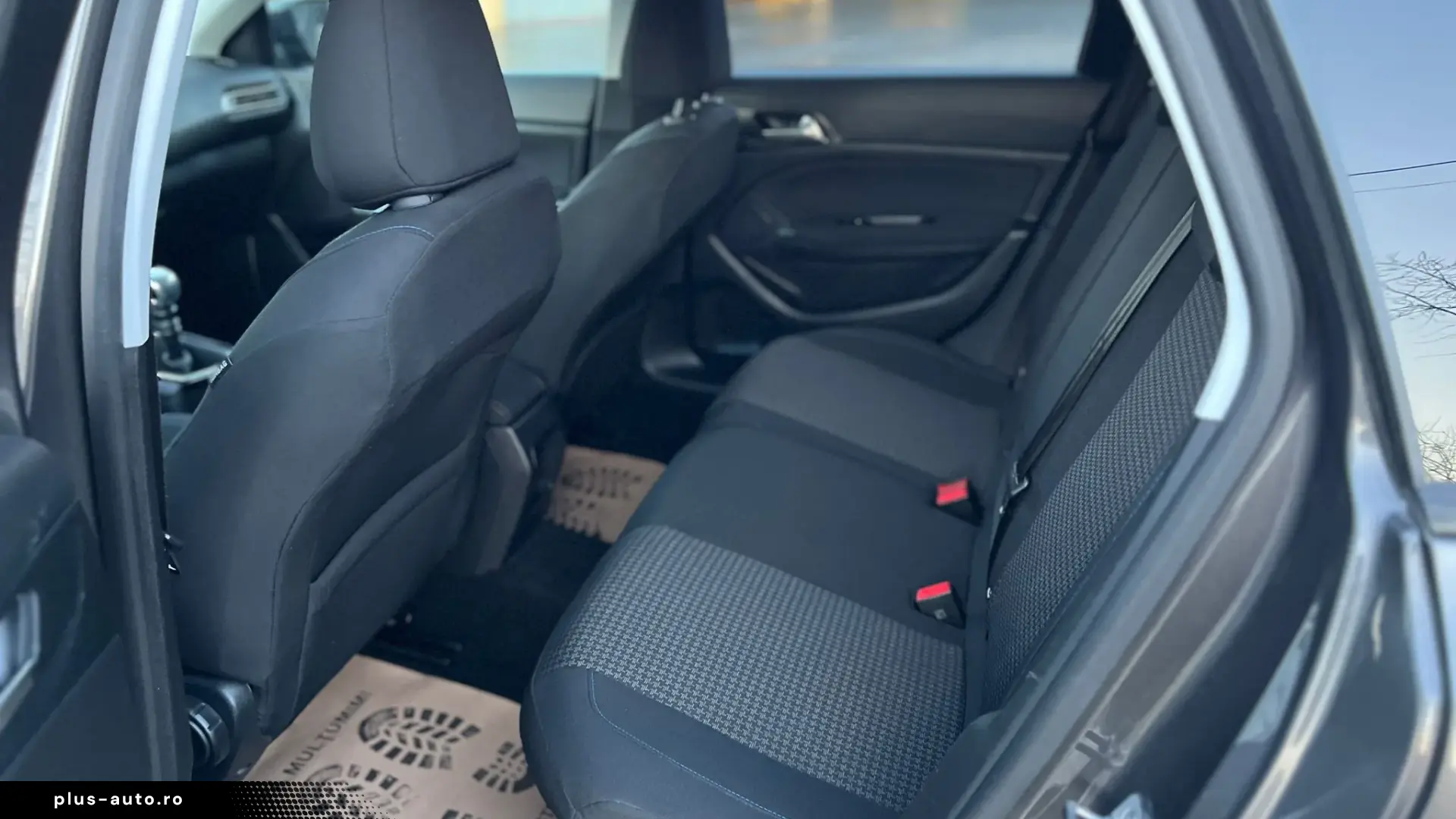 PEUGEOT 3008 BENZINA