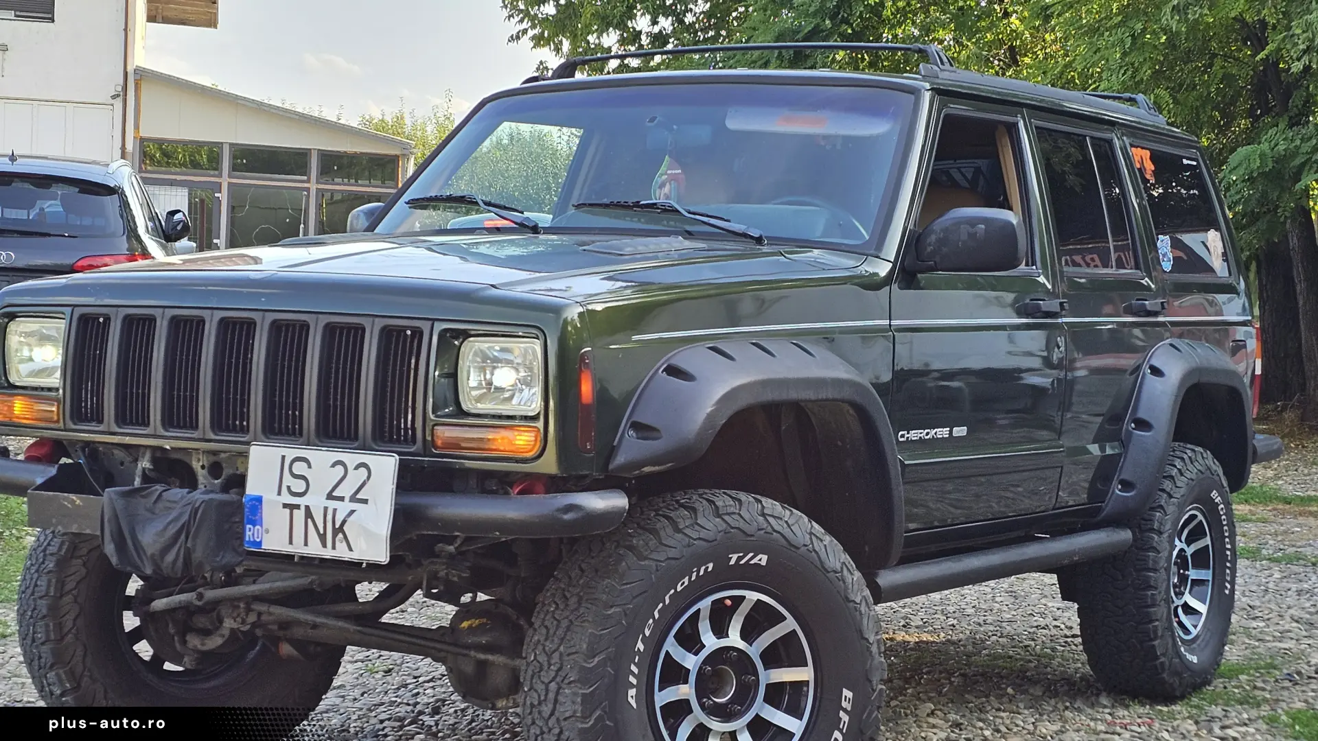 Jeep Cherokee 4.0 Limited Utilitar  N1