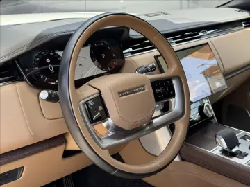 LAND ROVER Range Rover P530 Autobiography
