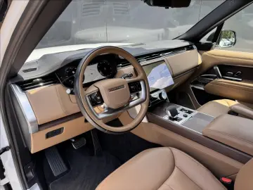 LAND ROVER Range Rover P530 Autobiography