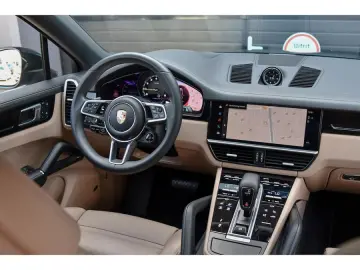 Porsche Cayenne Coupé E-Hybrid Platinum Edition PANO