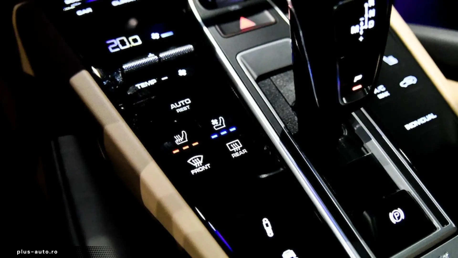 Porsche Cayenne Coupé E-Hybrid Platinum Edition PANO