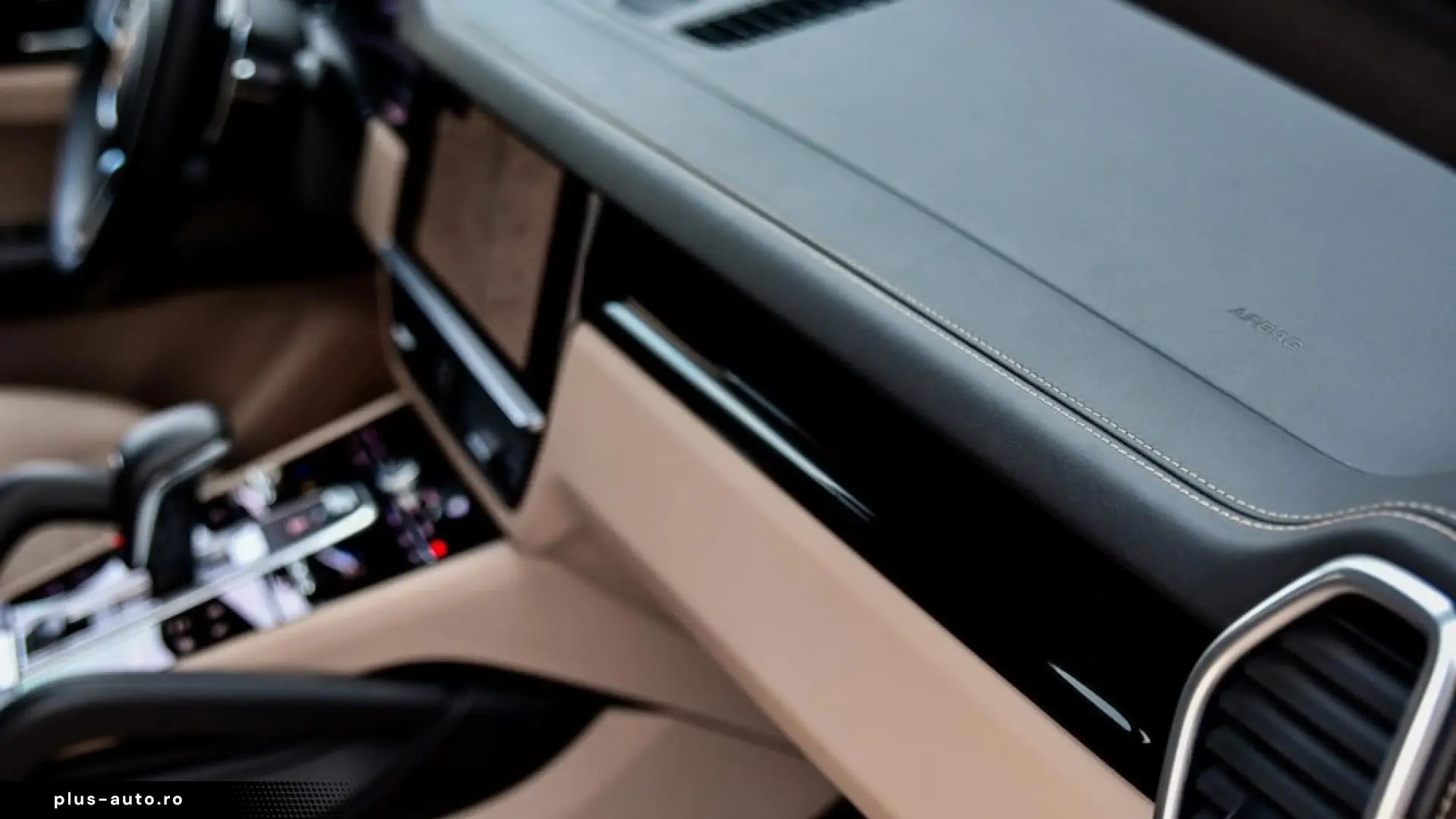 Porsche Cayenne Coupé E-Hybrid Platinum Edition PANO