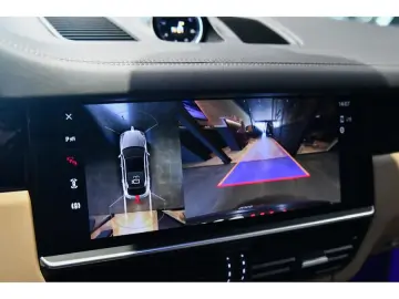 Porsche Cayenne Coupé E-Hybrid Platinum Edition PANO