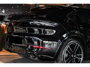 Porsche Cayenne Coupé E-Hybrid Platinum Edition PANO