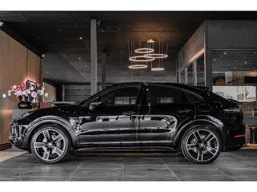 Porsche Cayenne Coupé E-Hybrid Platinum Edition PANO