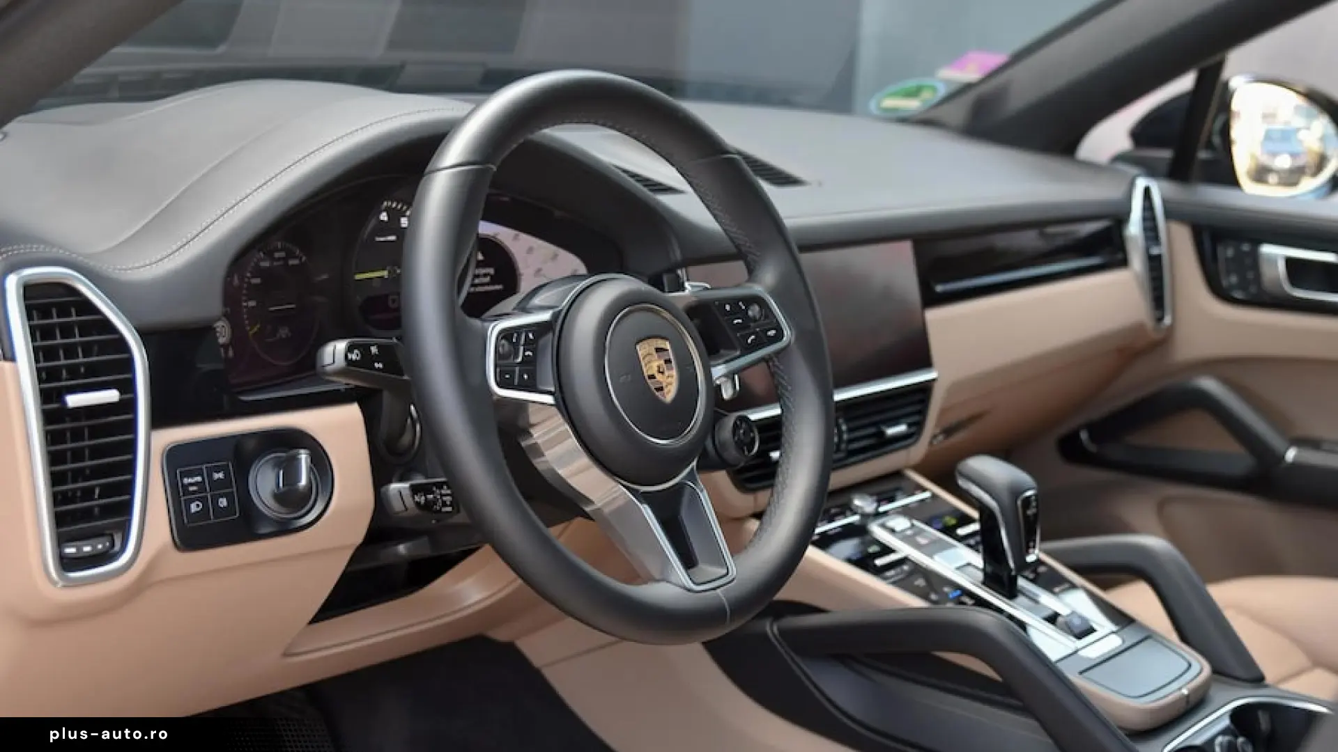 Porsche Cayenne Coupé E-Hybrid Platinum Edition PANO