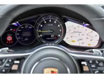 Porsche Cayenne Coupé E-Hybrid Platinum Edition PANO