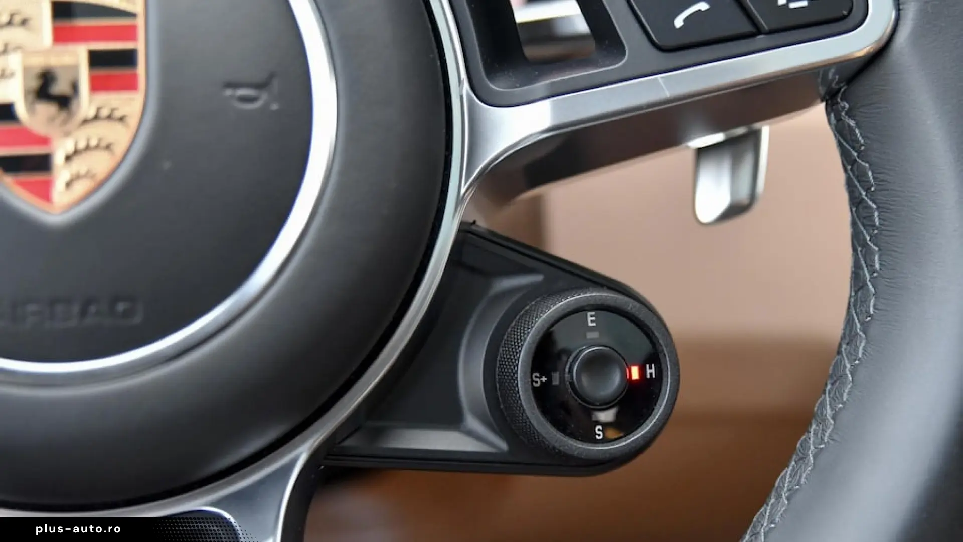 Porsche Cayenne Coupé E-Hybrid Platinum Edition PANO