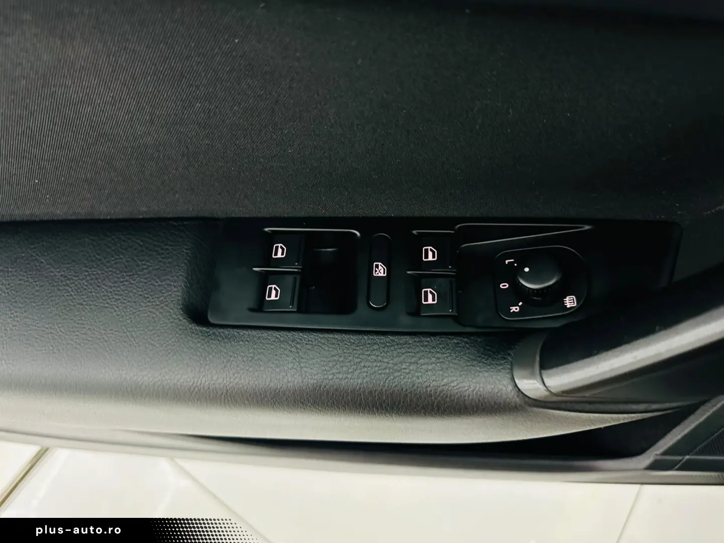 VOLKSWAGEN PASSAT 2013 1.6D E5 Garantie 12 Luni Rate Avans 0