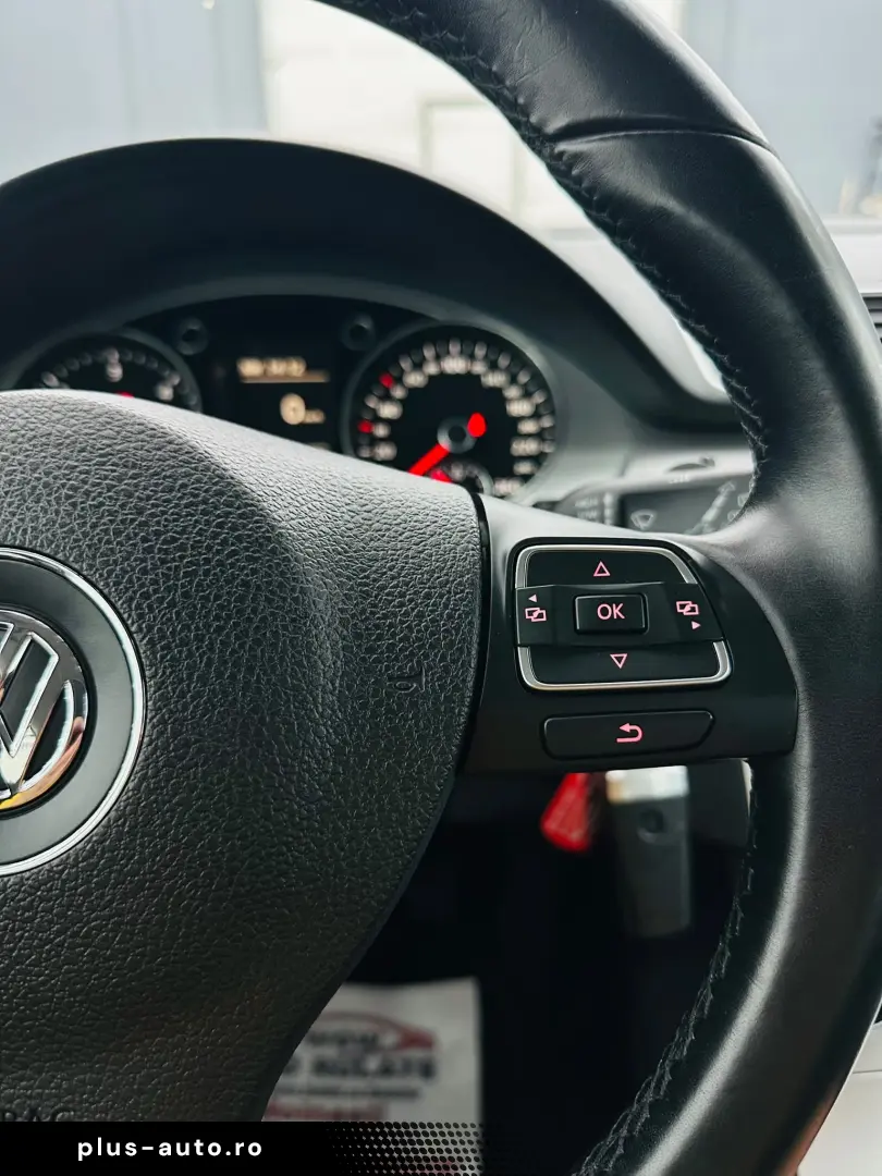 VOLKSWAGEN PASSAT 2013 1.6D E5 Garantie 12 Luni Rate Avans 0