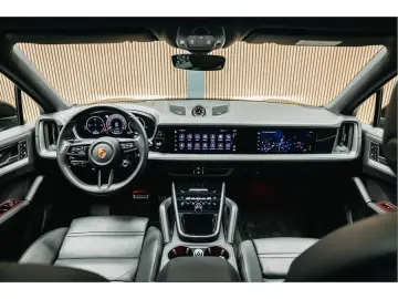 741 CP- Unic in RO (Verde) Porsche Cayenne Coupé