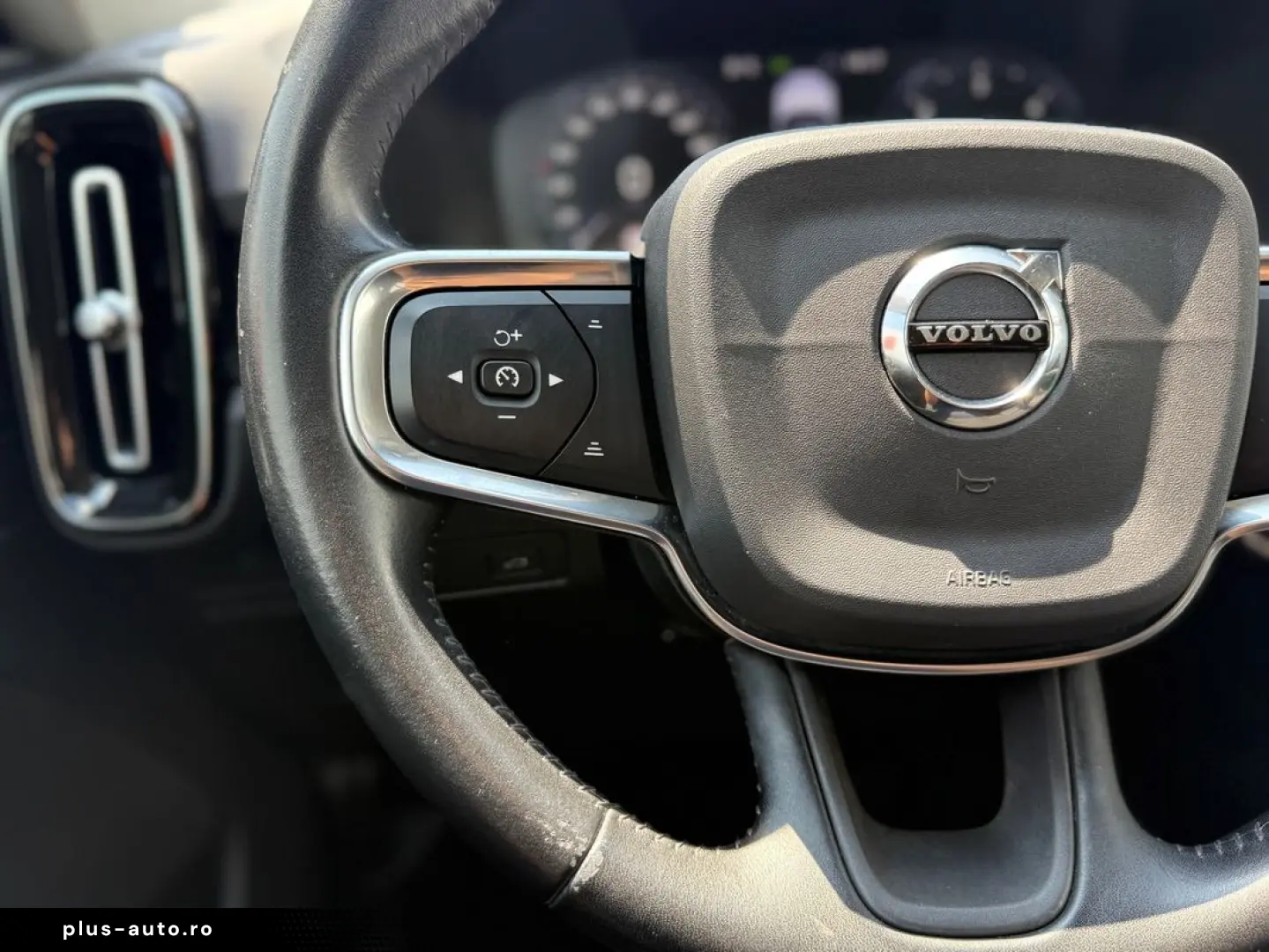 Volvo Xc-40