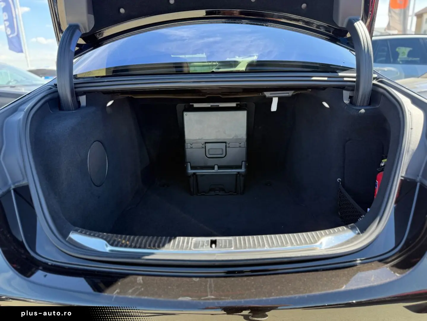 Mercedes-Benz S