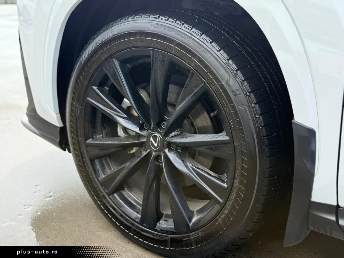 Lexus Serianx