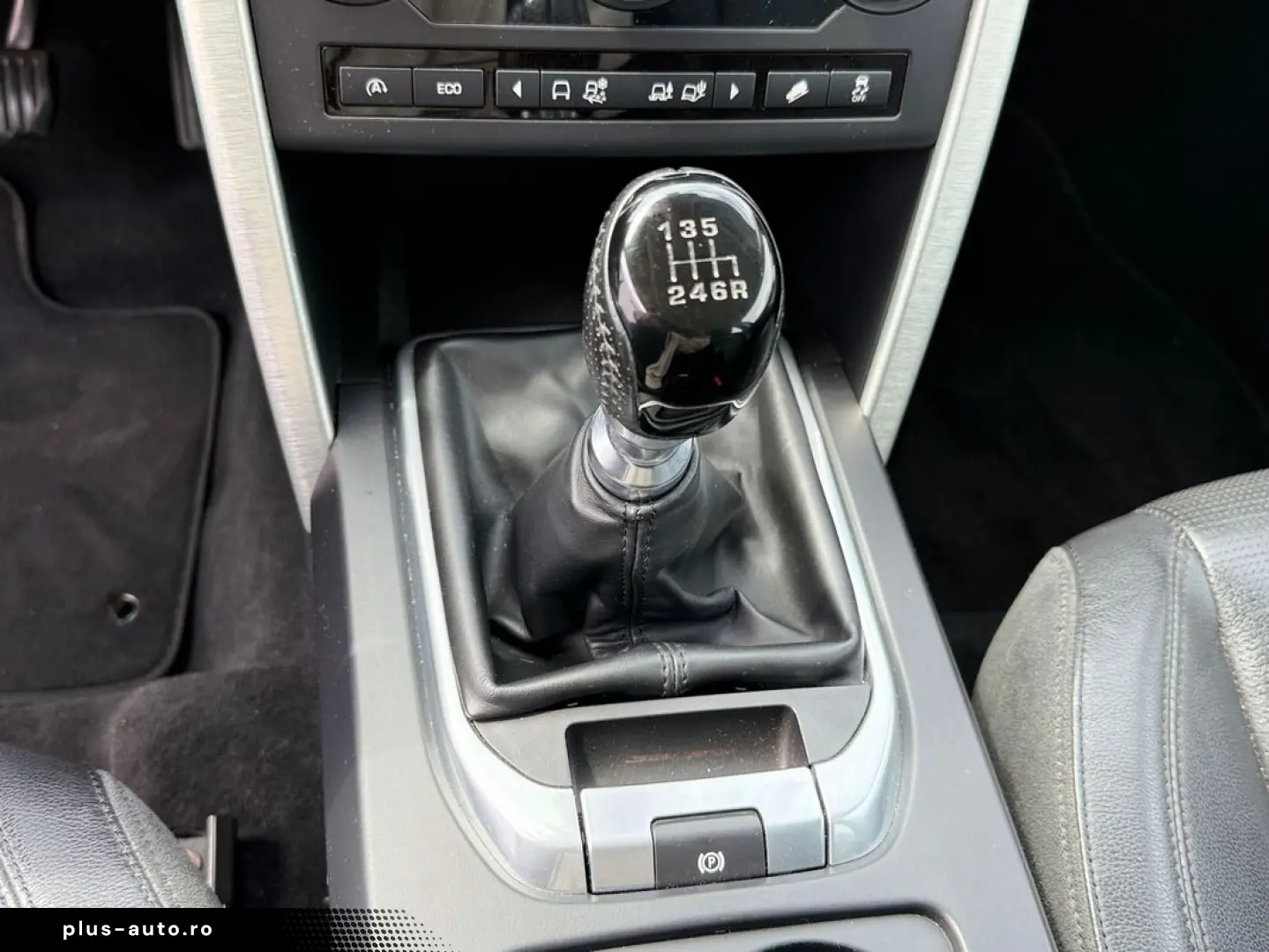 Land-Rover Discovery-Sport