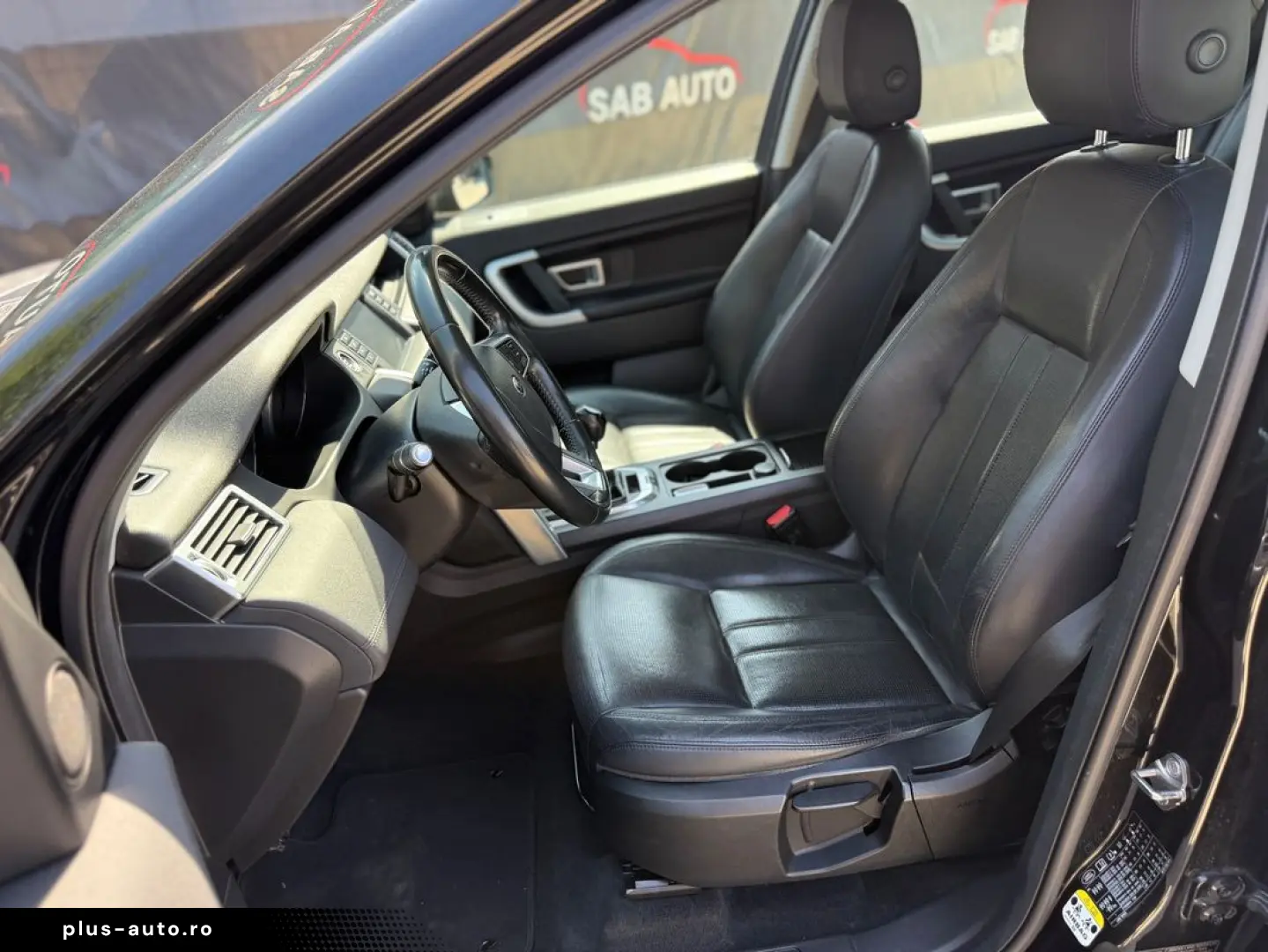 Land-Rover Discovery-Sport