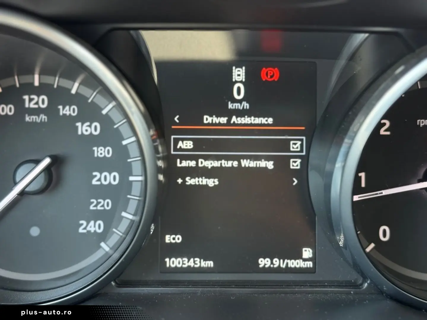 Land-Rover Discovery-Sport
