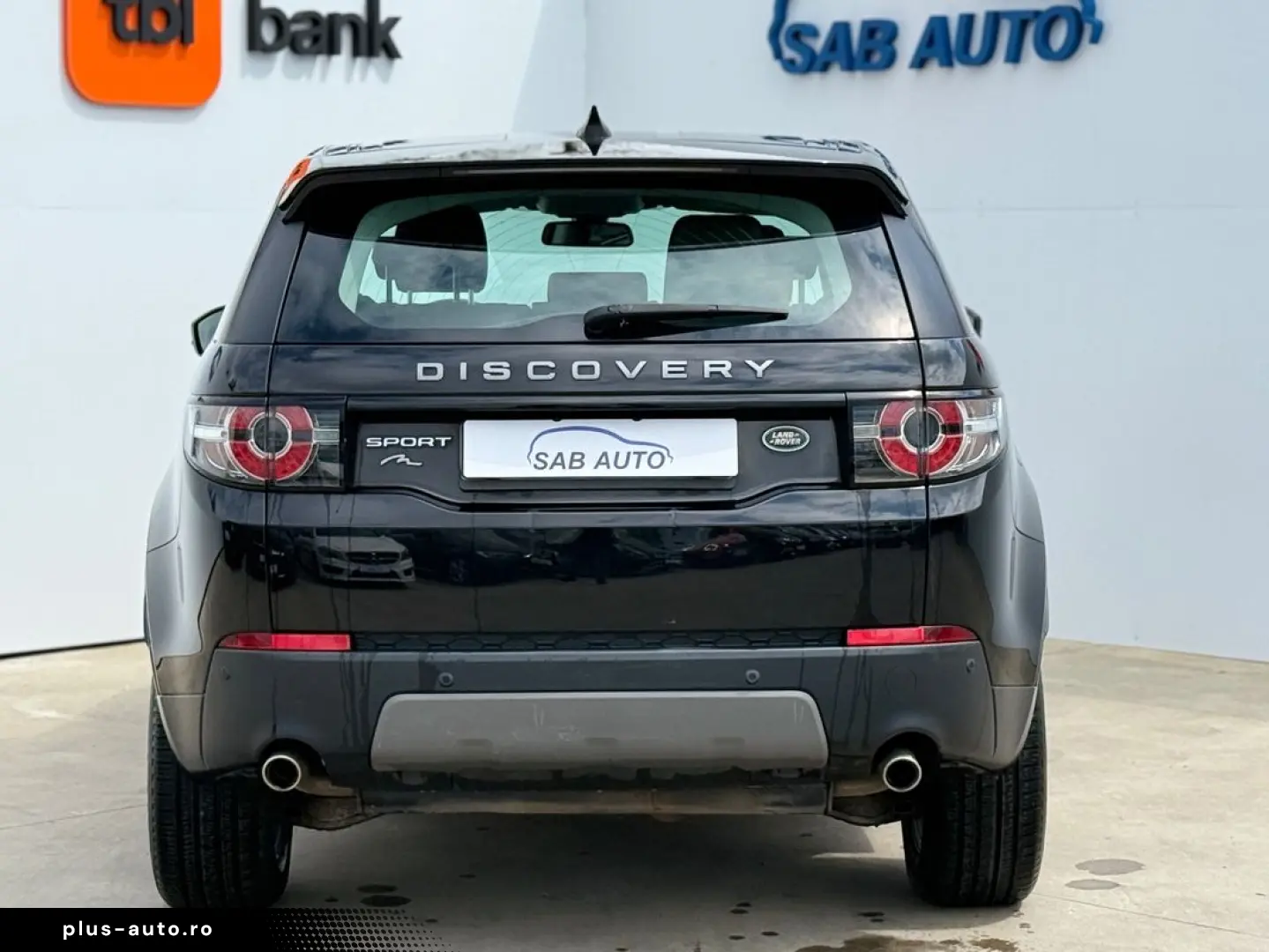 Land-Rover Discovery-Sport