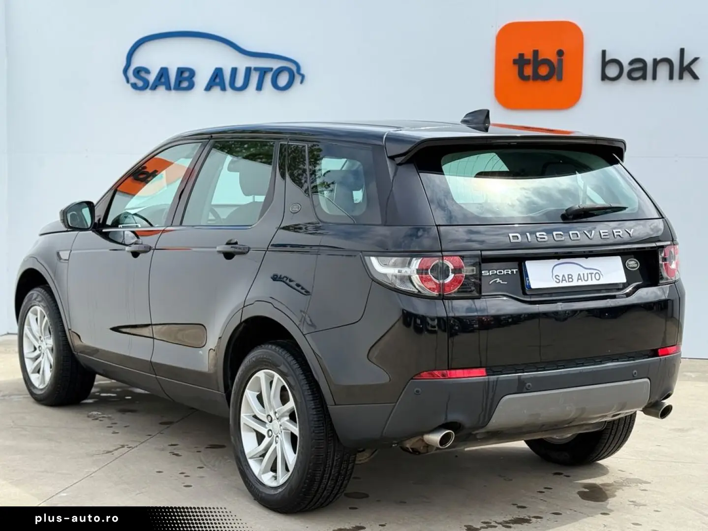 Land-Rover Discovery-Sport