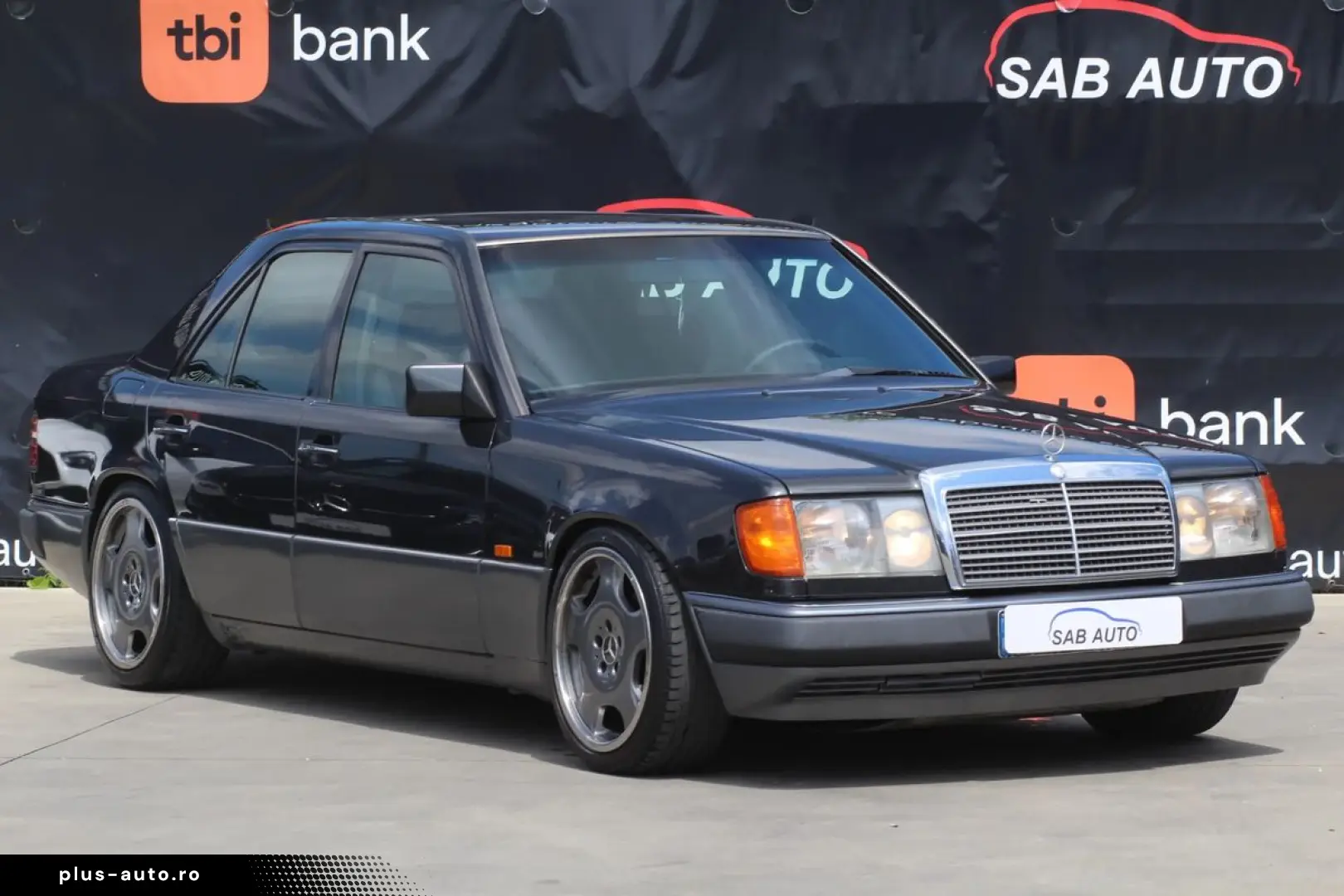 Mercedes-Benz E