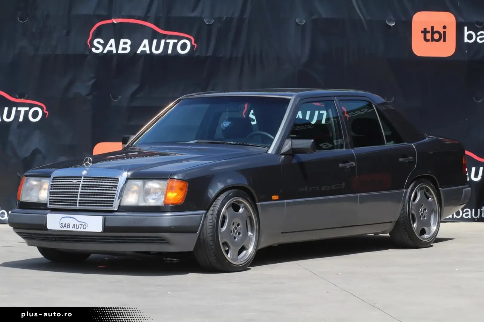 Mercedes-Benz E