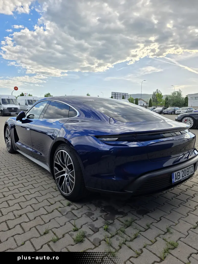 Porsche Taycan