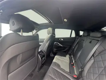 BMW X6 xDrive40i LC PROF HUD PANO E-SITZE