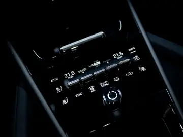 FOARTE RAR - Porsche Cayenne Coupé 4.0 Turbo E-Hybrid GT