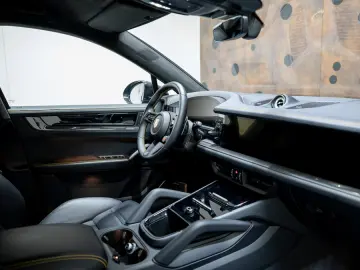 FOARTE RAR - Porsche Cayenne Coupé 4.0 Turbo E-Hybrid GT