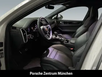 PORSCHE Cayenne GTS Coupe InnoDrive Head-Up Standheizung