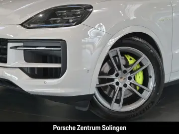 PORSCHE Cayenne E-Hybrid Coupe AGA Beif-Disp BOSE PDCC