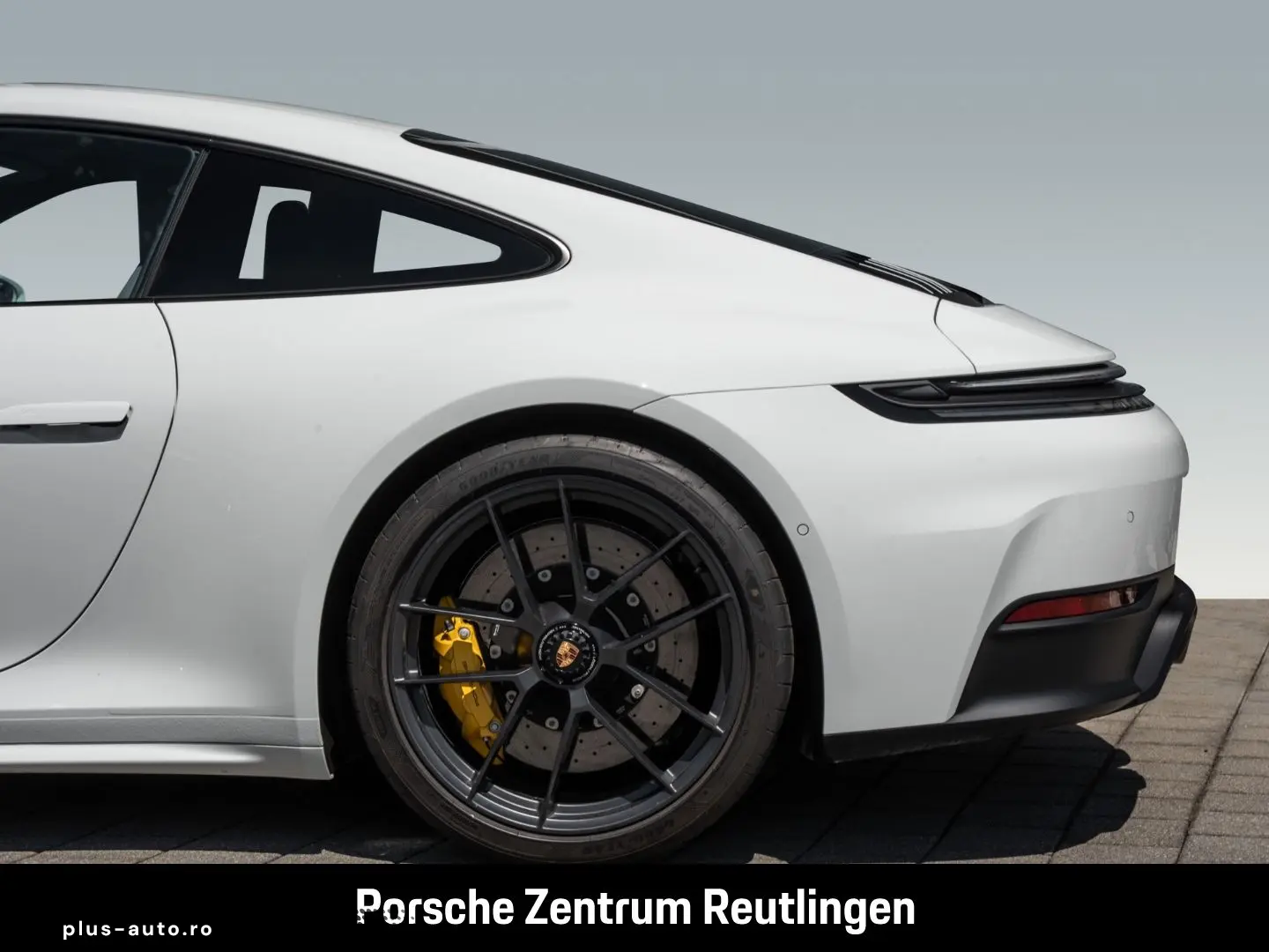 PORSCHE 992 911 Carrera 4 GTS PCCB Liftsystem-VA BOSE