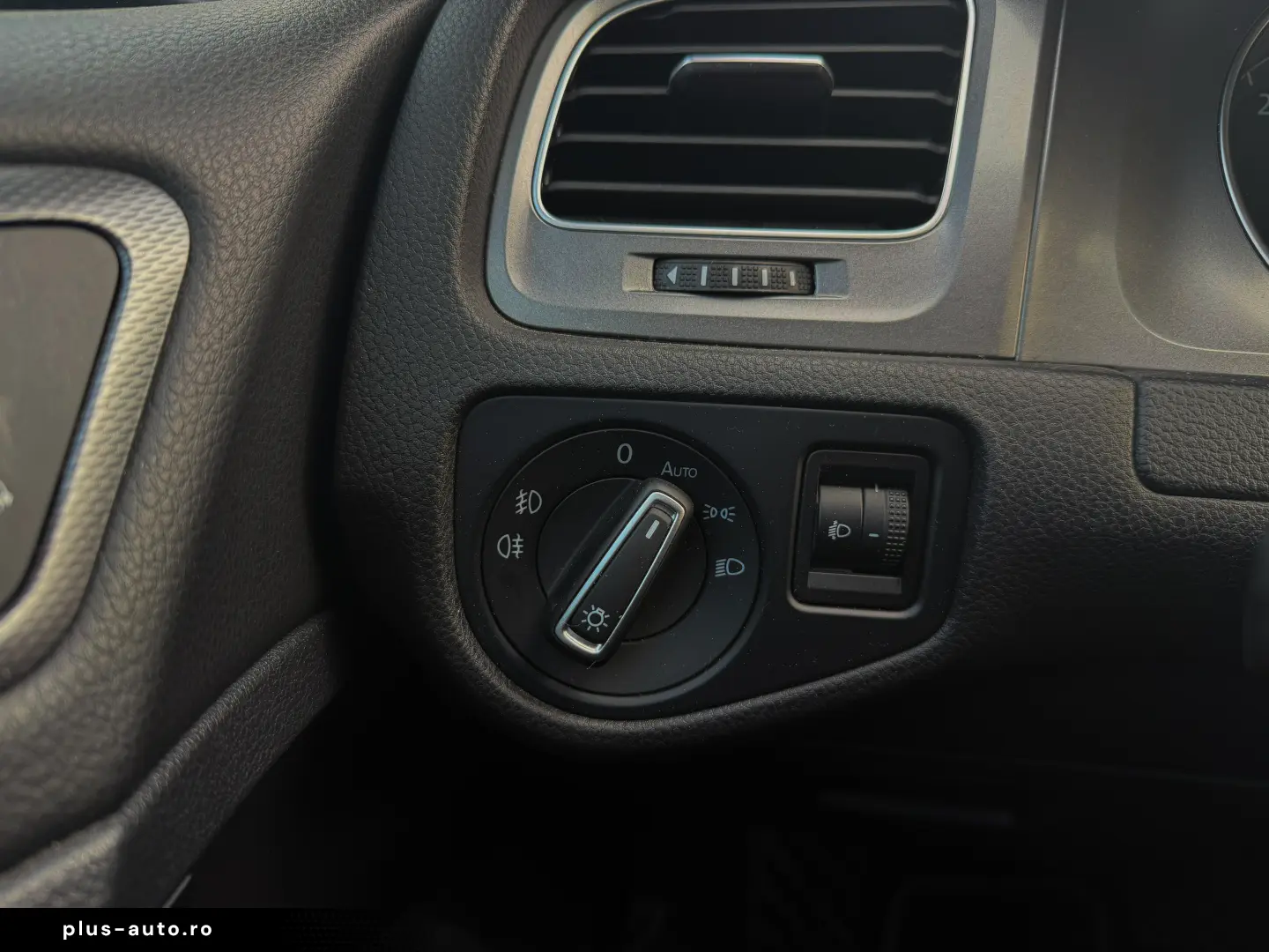 Volkswagen Golf 1.6 TDI DSG   automat