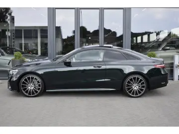 Mercedes-Benz E 200 Coupé AMG Line