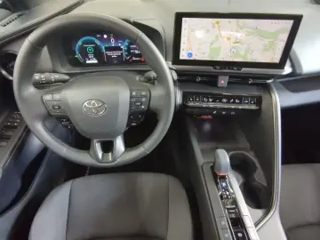 TOYOTA C-HR 2.0 Plug-in Hybrid (Syst.223 PS) FWD Team D