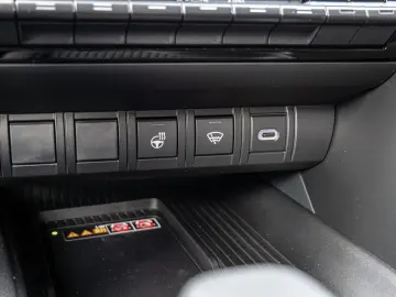 TOYOTA C-HR Teamplayer 2.0 Plug-In Hybrid NAVI ACC LED