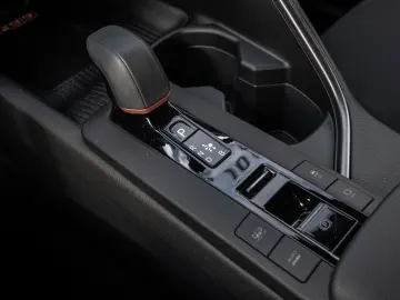 TOYOTA C-HR Teamplayer 2.0 Plug-In Hybrid NAVI ACC LED