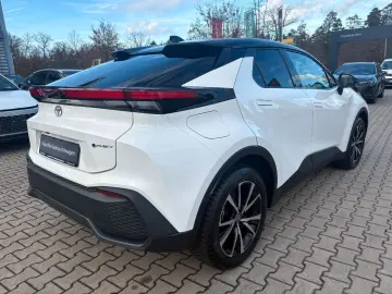 TOYOTA C-HR 2.0 Plug-in Hybrid Teamplayer Navi  Kamera