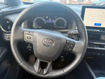 TOYOTA C-HR 2.0 Plug-in Hybrid Teamplayer Navi  Kamera